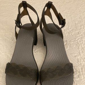 Women's size 9 Crocs Sandals